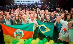 Adriana Lara participa de evento do PL