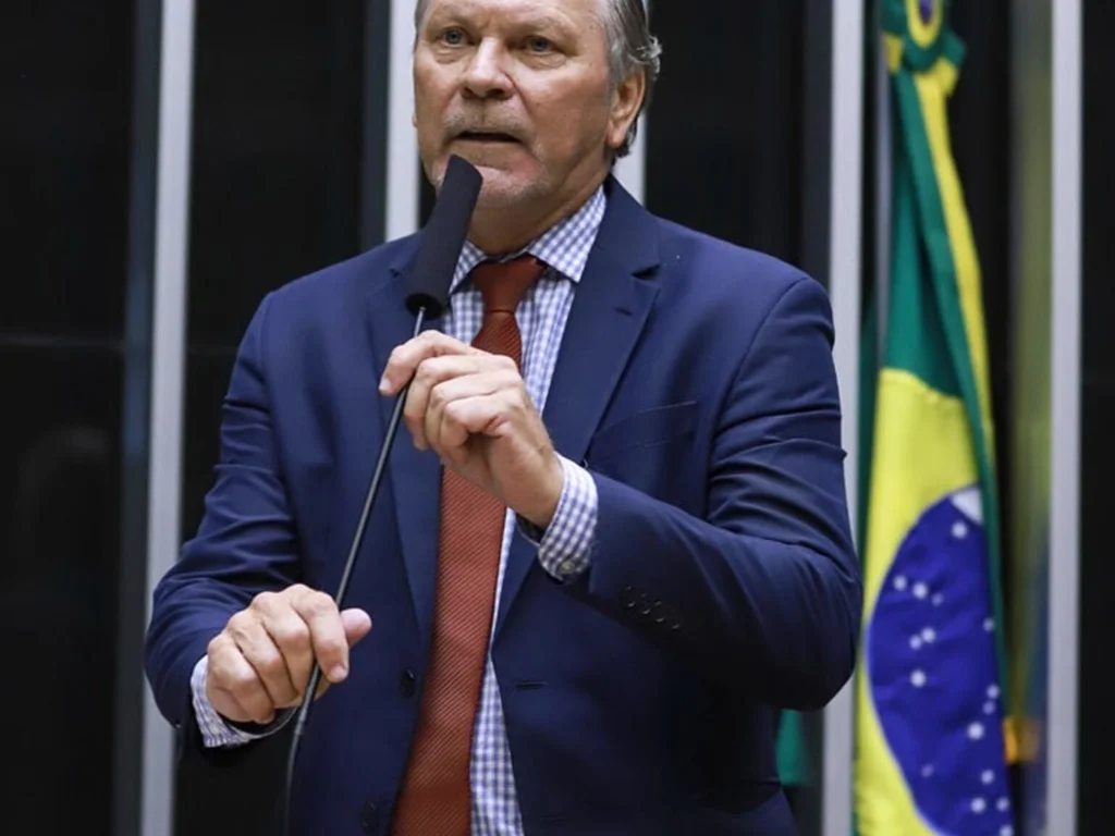 Hamm leva fechamento da usina ao plenário da Câmara dos Deputados