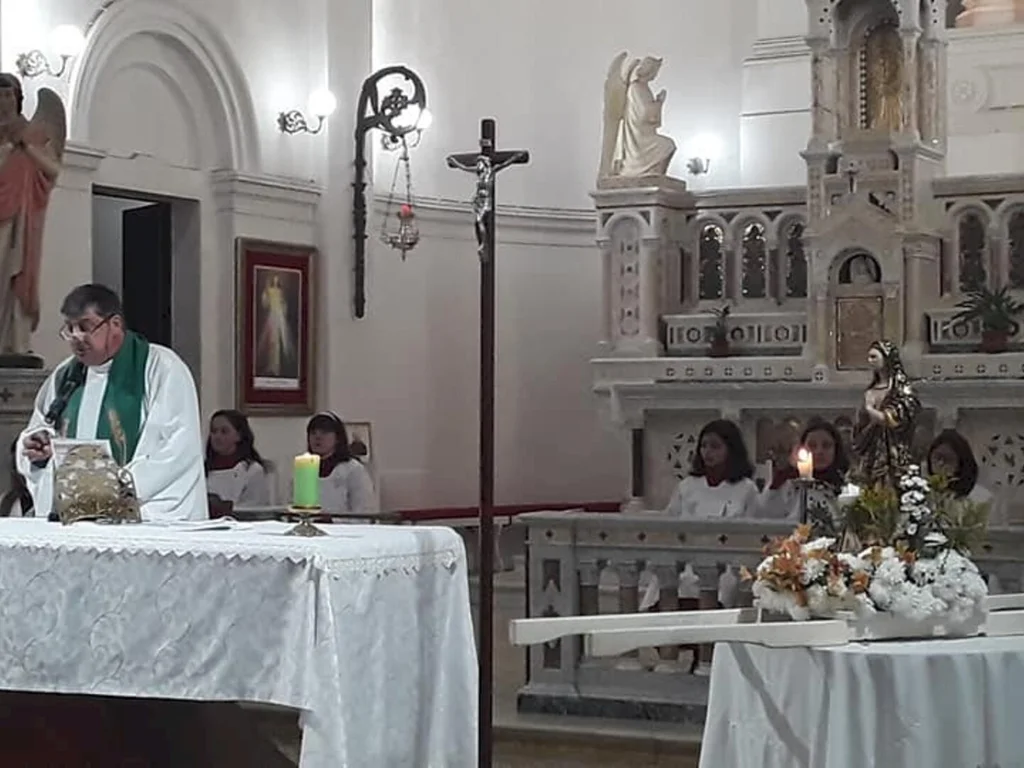 Conquistadora percorre paróquias da região