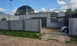 Homem é preso com pistolas, carregadores e quase 300 munições