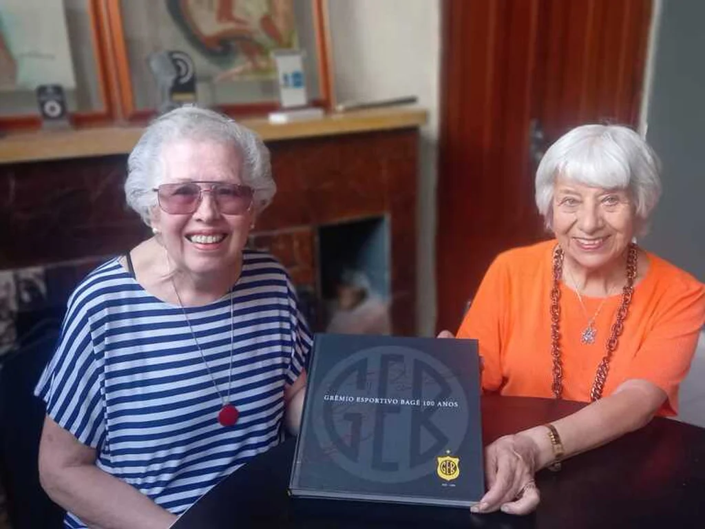 Livro celebra 100 anos de histórias do Grêmio Esportivo Bagé