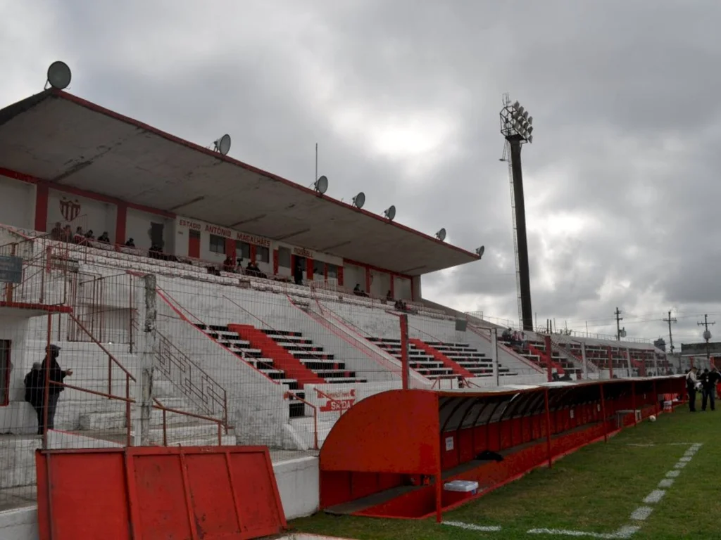 Alvirrubro recorre de decisão que tira mando de campo