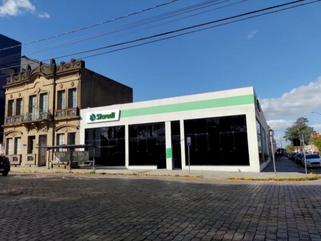 Sicredi comemora a marca de 30 mil associados