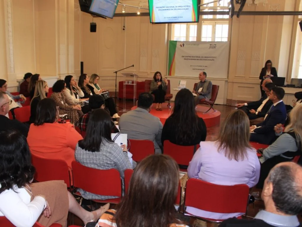 Fase debate novos modelos de centros socioeducativos