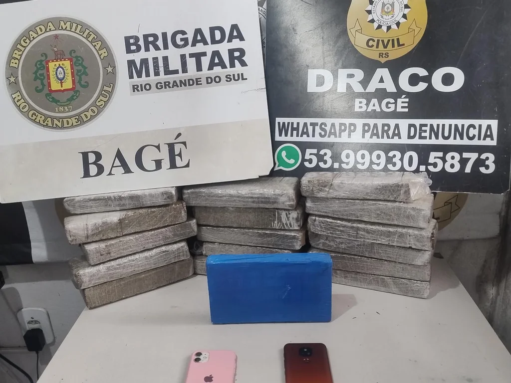 Adolescente é apreendida com quase 11 quilos de drogas