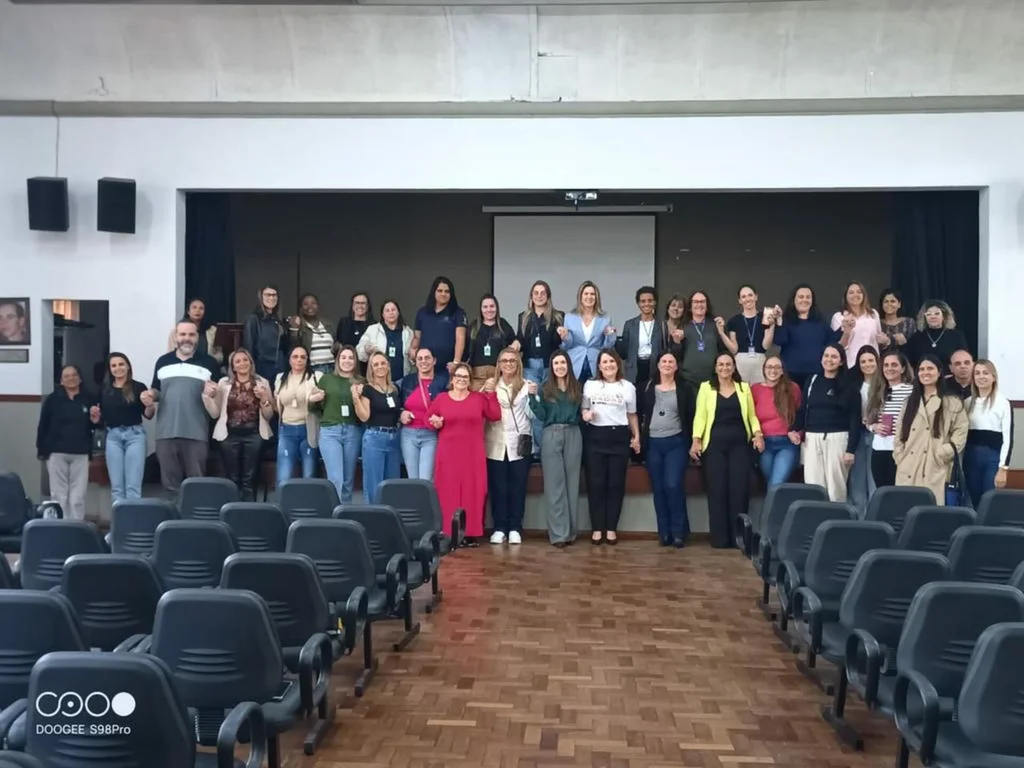Mãos Dadas é apresentado à Rede de Proteção da Infância