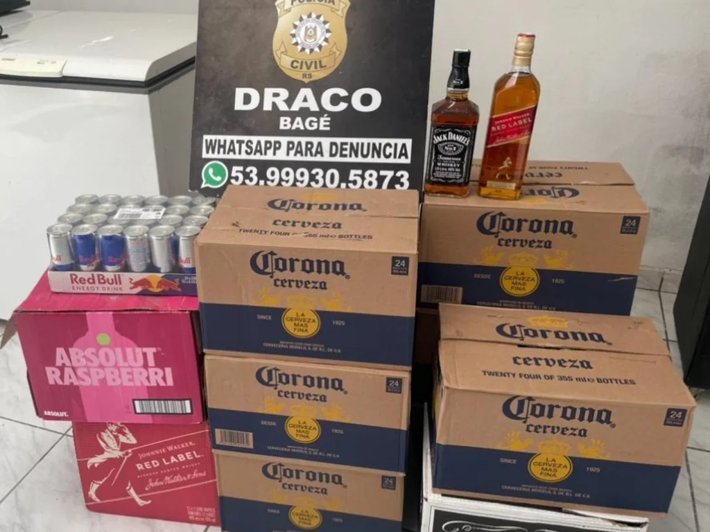 Polícia apreende bebidas e um diamante