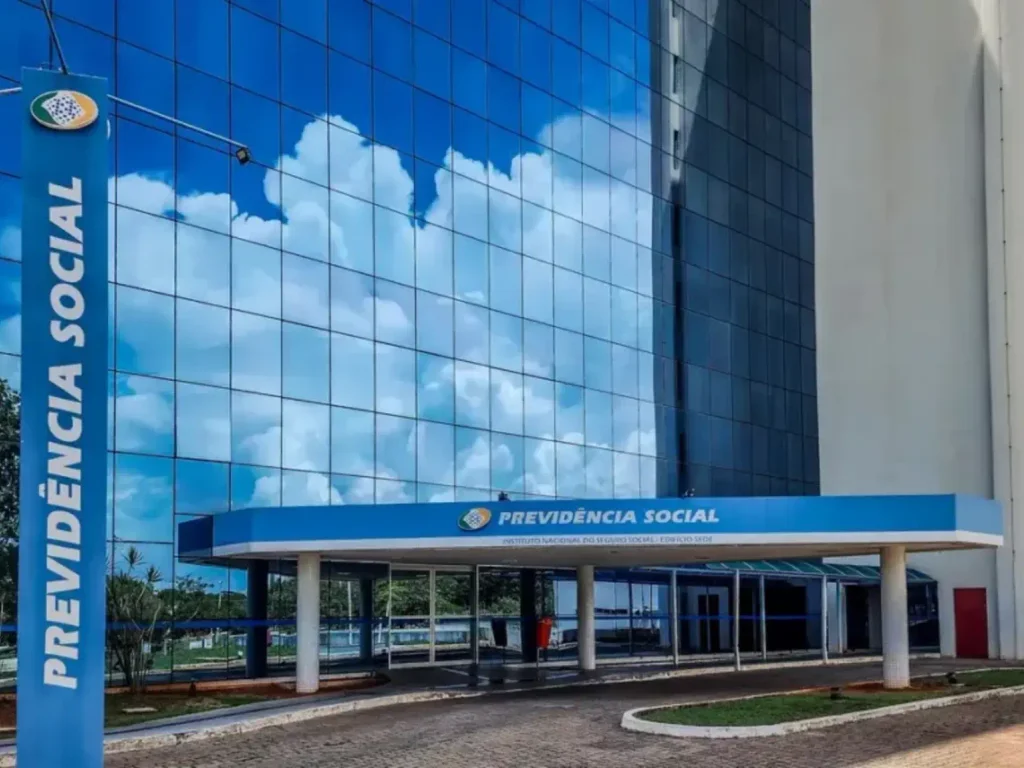 INSS inicia devolução de valores a aposentados lesados