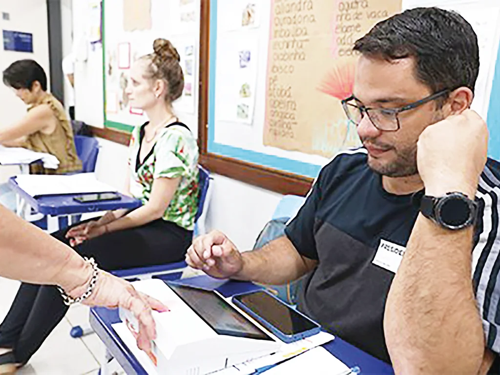 Começa prazo para mesários e auxiliares transferirem local de votação