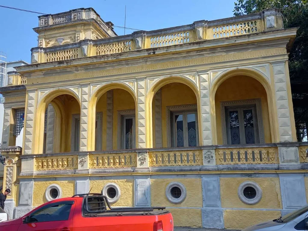 Feira do Livro 2024 ocorrerá no Palacete Pedro Osório