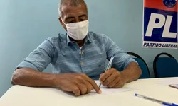 Schardosim mantém laços com tucanos