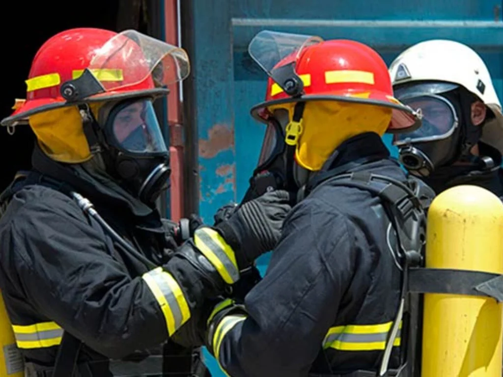 Bombeiro civil poderá atuar em atividades distintas do combate ao fogo