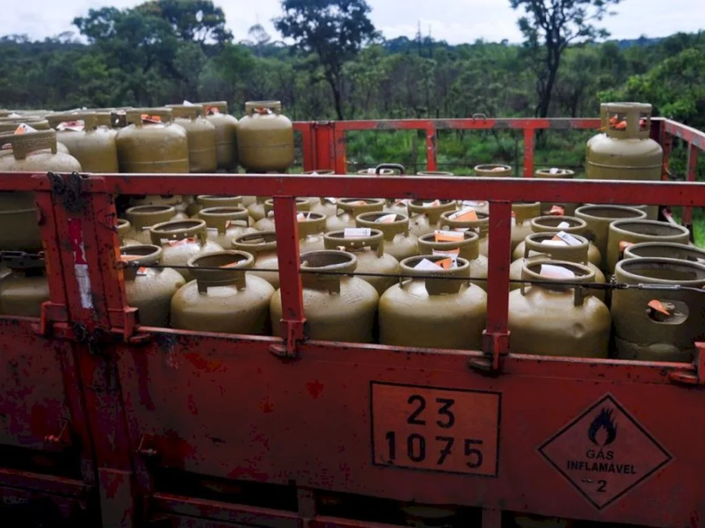 Auxílio Gás será de R$ 110 em agosto