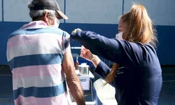 Saúde aplicará 330 segundas doses nesta terça