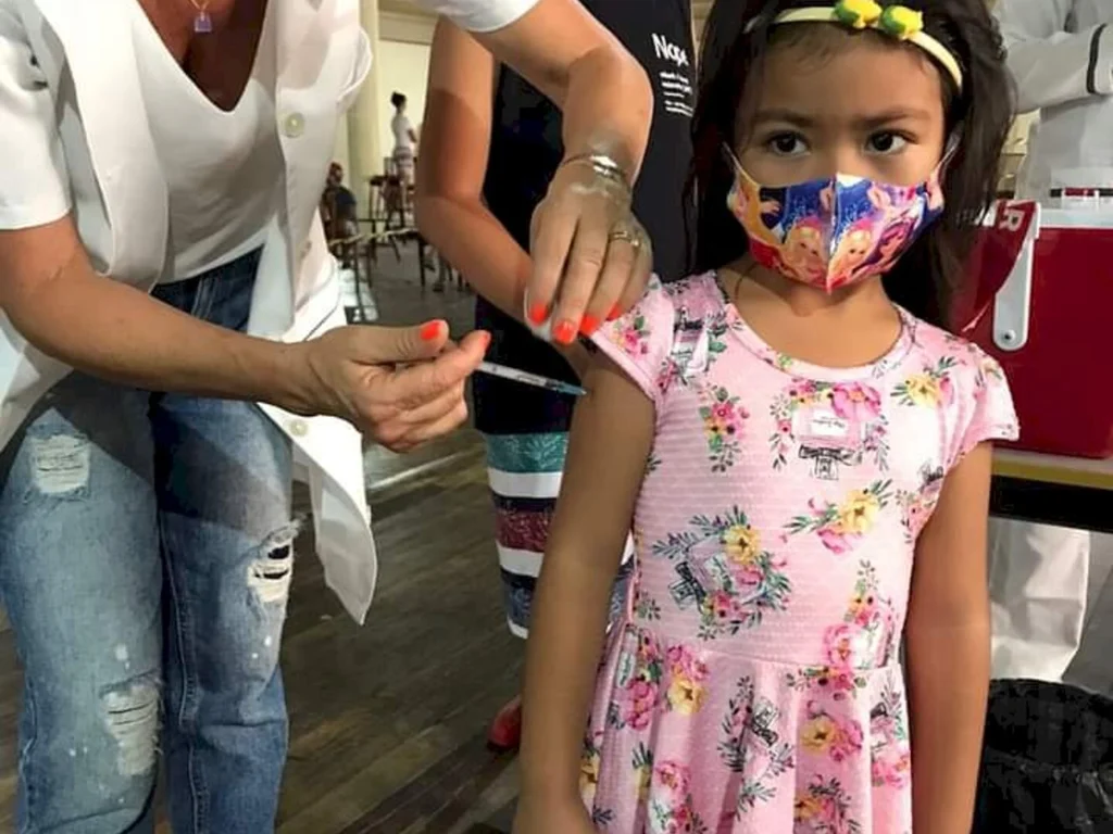 Saúde mobiliza 50 trabalhadores para sábado de vacinação