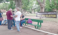 Coleta de assinaturas ultrapassa o número necessário