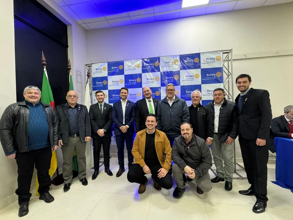 Rotary Club Rainha da Fronteira empossa nova diretoria