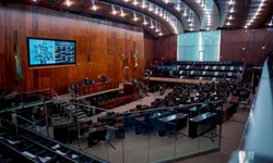 Prefeito recebe homenagem do Exército