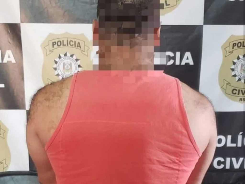 Armazenamento e compartilhamento de pornografia levam um para a cadeia