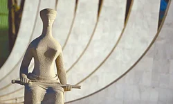 Projeto que reajusta piso do magistério em 6,27% deve ser votado em março