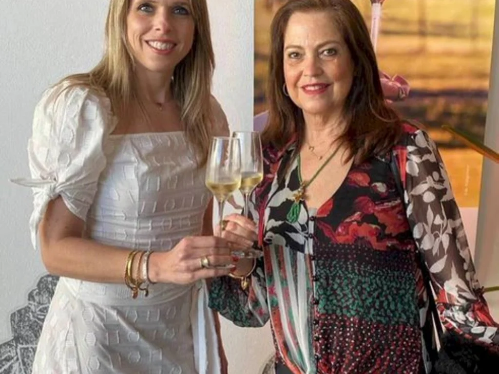 ‘A presença da ausência, antes de absoluta, precisa ser lida como relativa. Somente com os olhos da alma enxerga-se o amor…’   MP