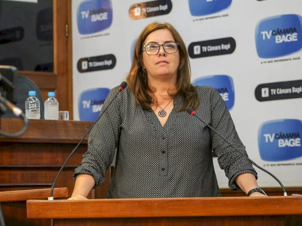 Projeto propõe apresentação de carteira de vacina em eventos