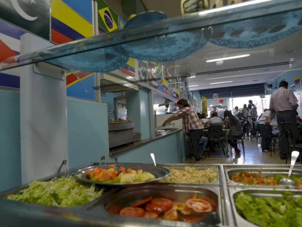 Setor de serviços cresce 1,1% em julho, diz IBGE