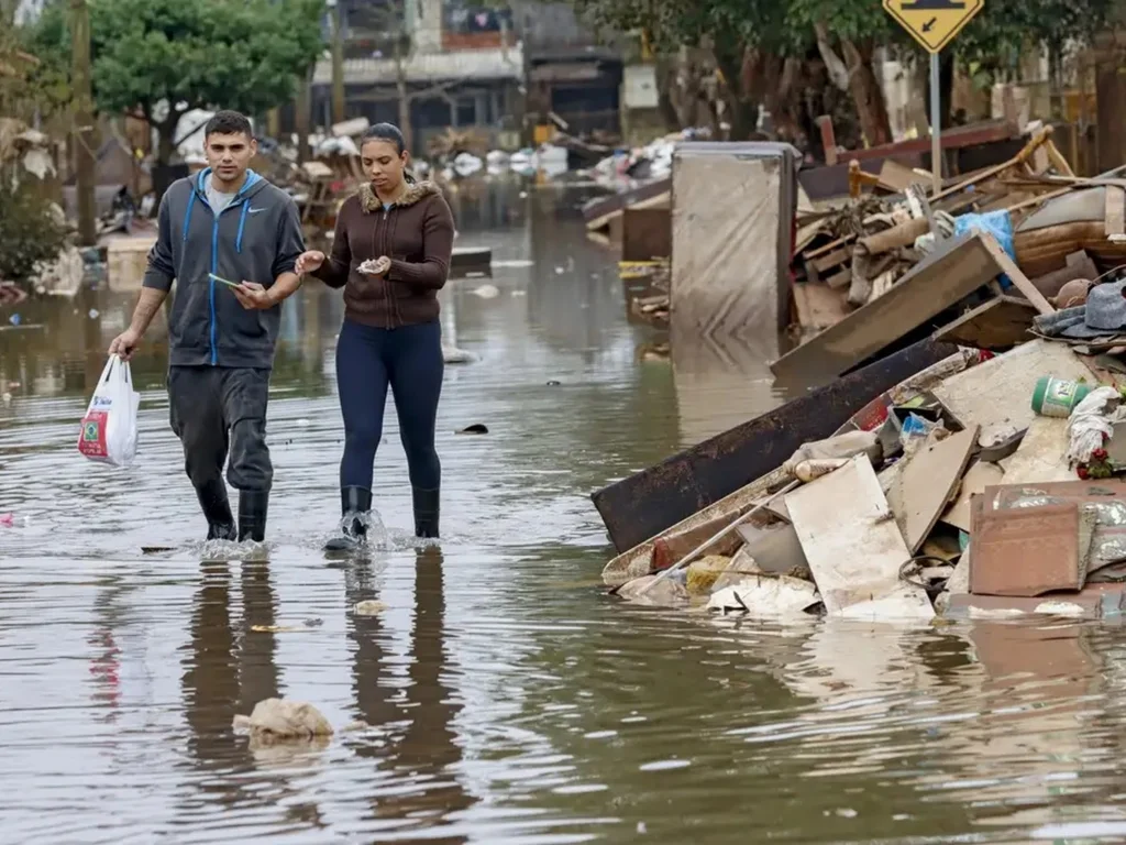 Estado e BNDES firmam acordo para prevenção à desastres