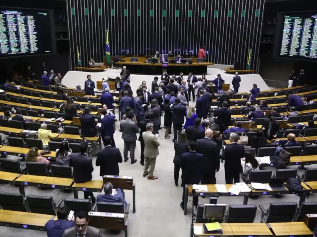 Câmara aprova projeto que amplia número de deputados federais