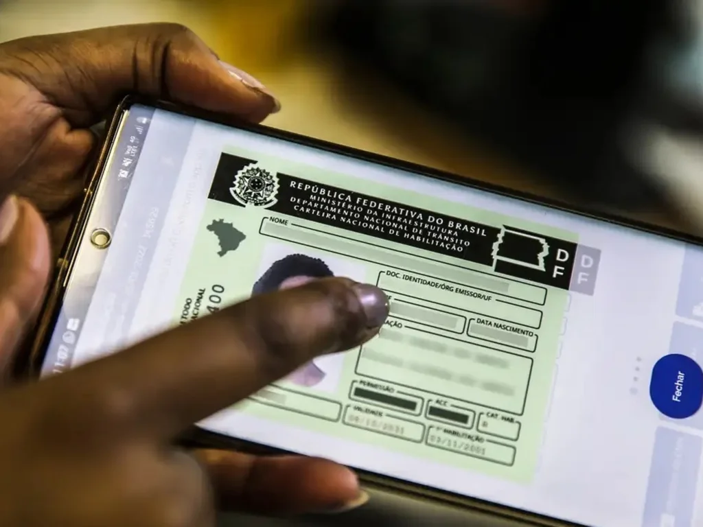 Aberta consulta pública sobre fim da obrigatoriedade de autoescolas