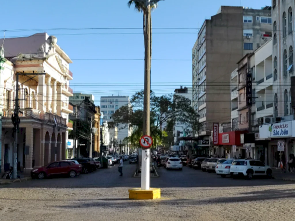 Lojas de Bagé registram movimento e Fecomércio aponta queda nas vendas