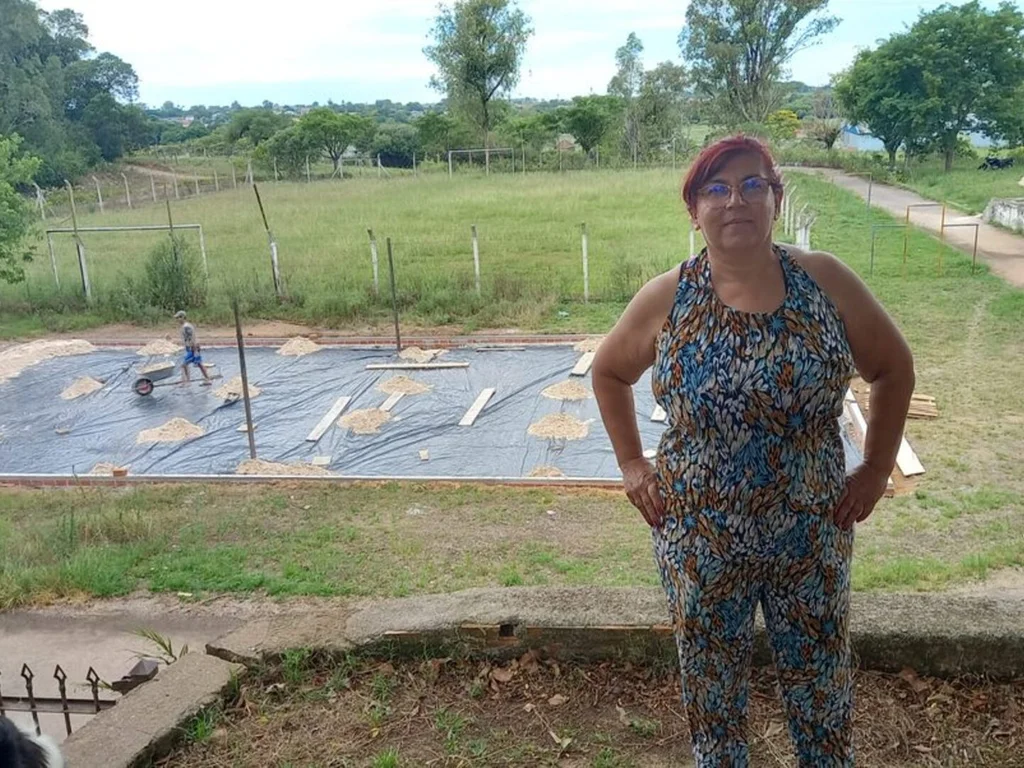 Arnaldo Faria ganha quadra de Beach Tennis