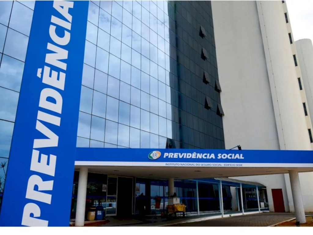 Benefícios do INSS acima do mínimo terão reajuste de 5,93%