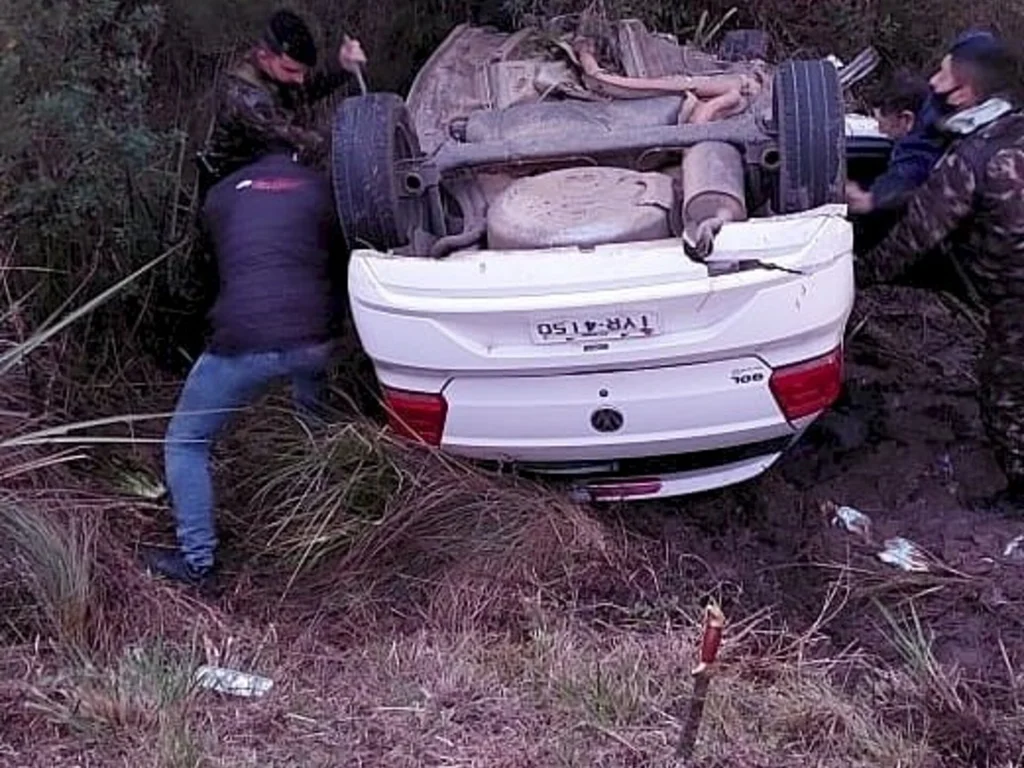 Acidente mata motorista da prefeitura e mulher que ia fazer tratamento