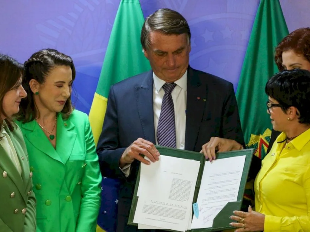 Publicada lei que torna hediondo crime contra menor