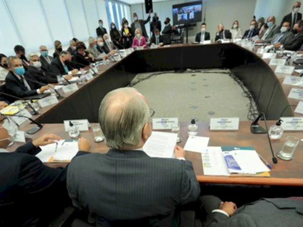 TSE e TREs em ritmo de preparativos para a eleição