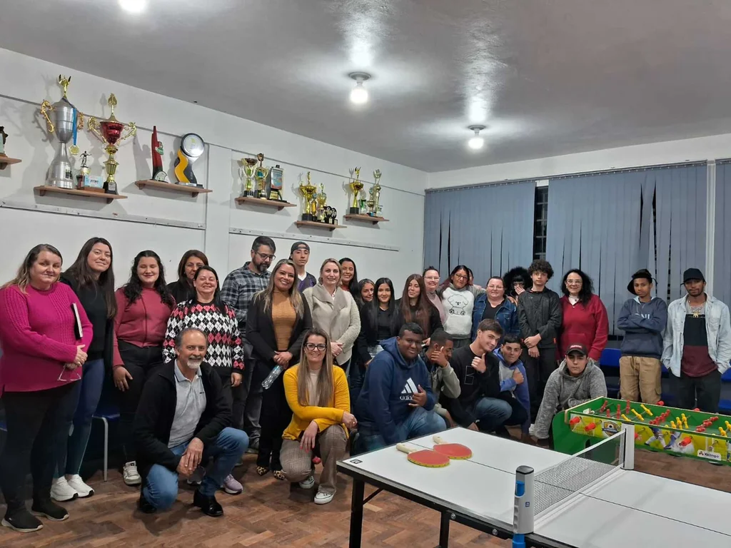 “Elétrica na EJA” incentiva formação de alunos