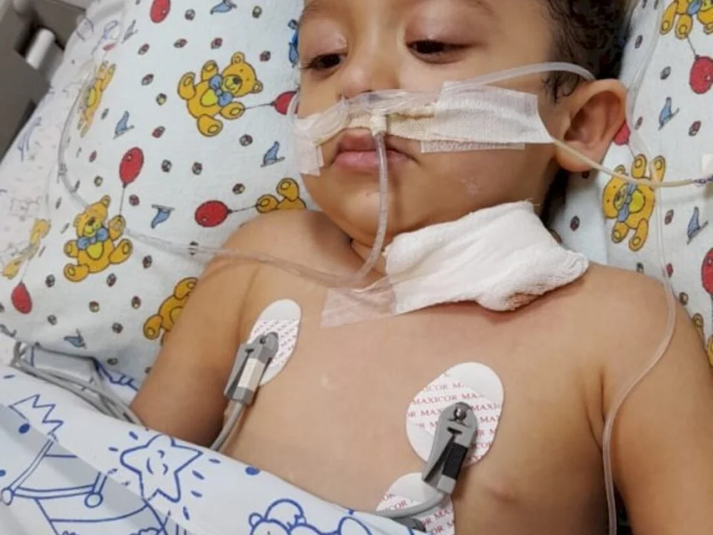 Após cirurgia, Lorenzo precisa de ajuda