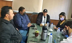 Quinta-feira foi quente na política