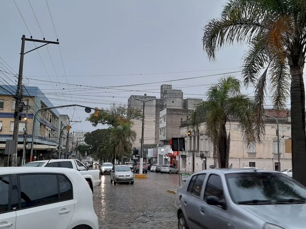 Comércio reage e volta a contratar em Bagé