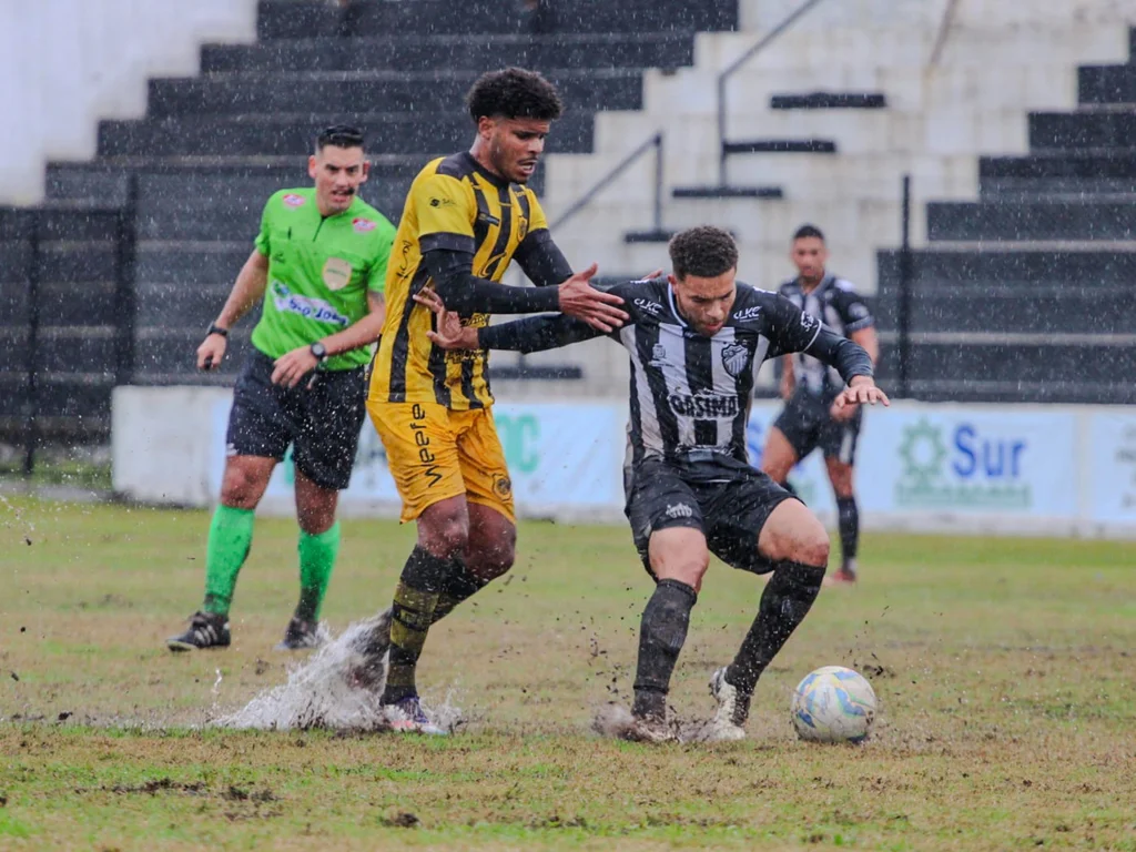 Bagé perde em Santa Cruz e vai enfrentar o Inter SM nas quartas