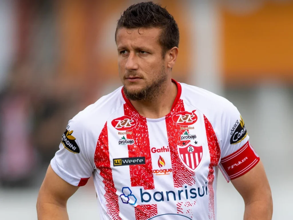 David sofre lesão e está fora do campeonato