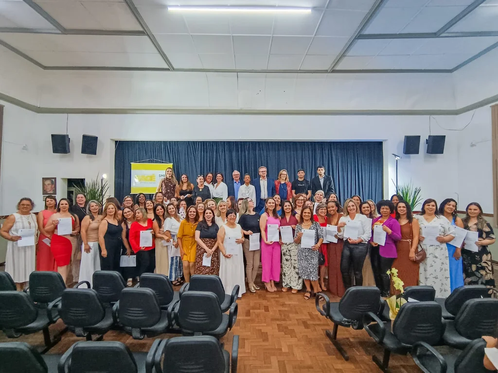 Posse marca início de nova gestão nas escolas de Bagé