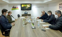 Contribuições para o processo eleitoral