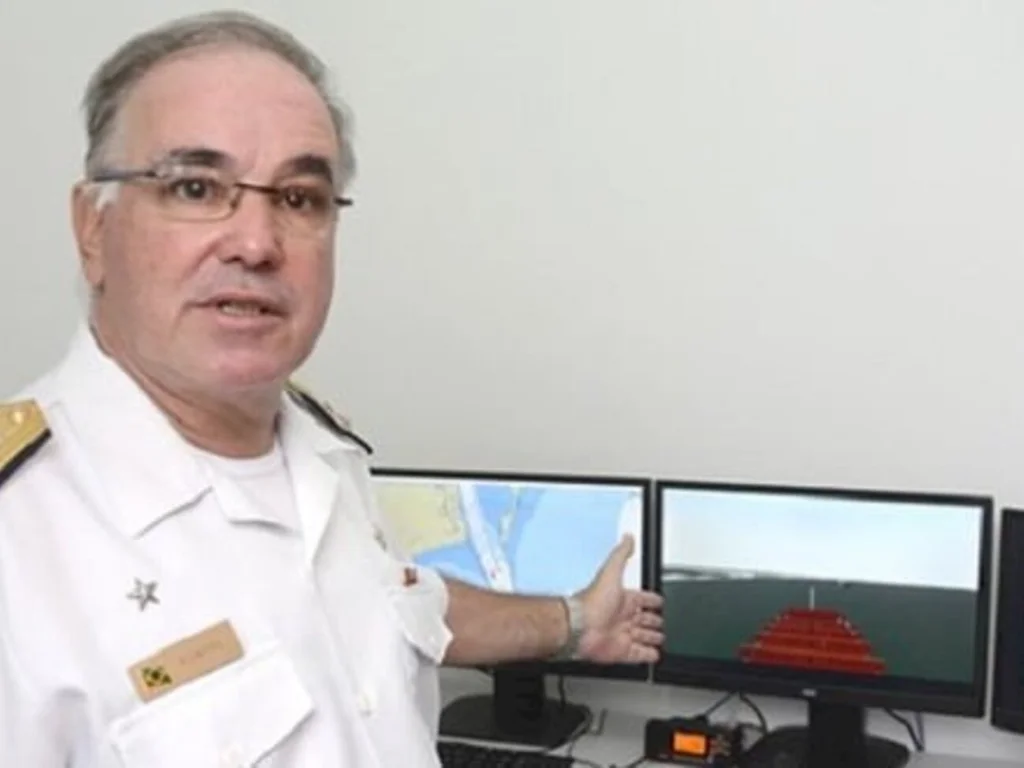 Ministro Almirante de Esquadra participa de centenário em Bagé