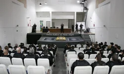 Três são detidos na Cohab com pedras de crack