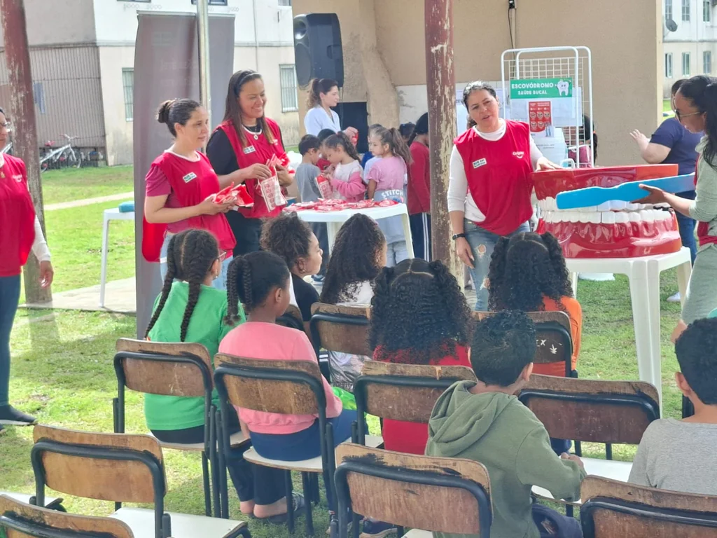 Ação de saúde bucal atende 600 pessoas no Guenoas