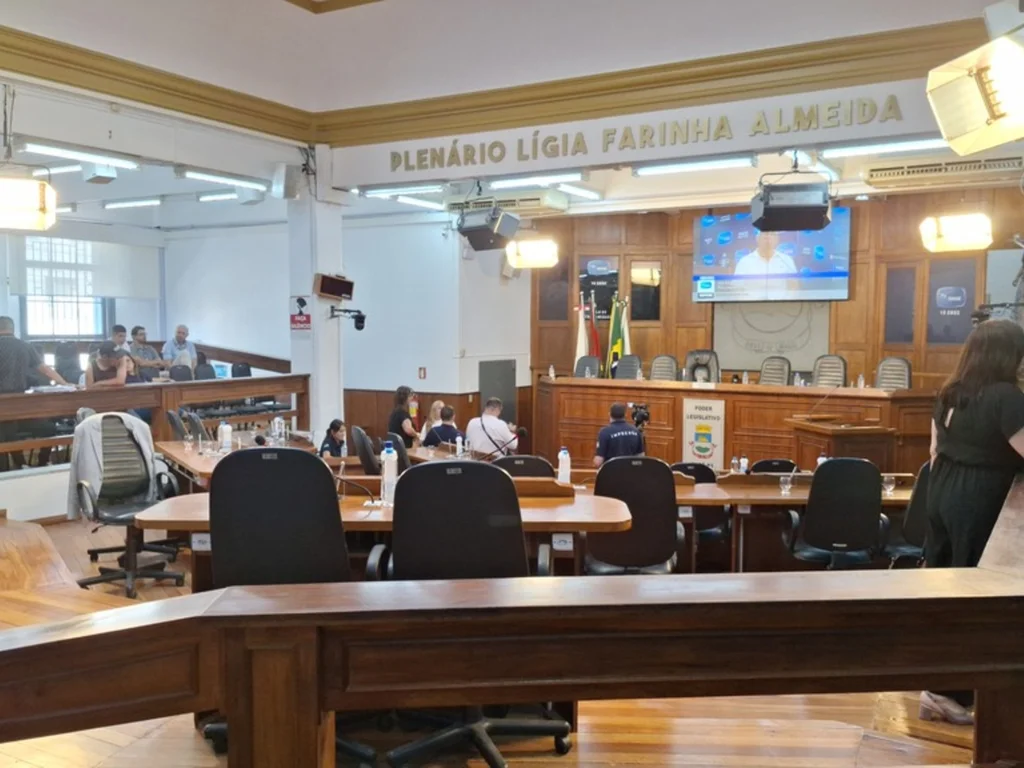 Câmara veta parcialmente Projeto de Lei em sessão ordinária
