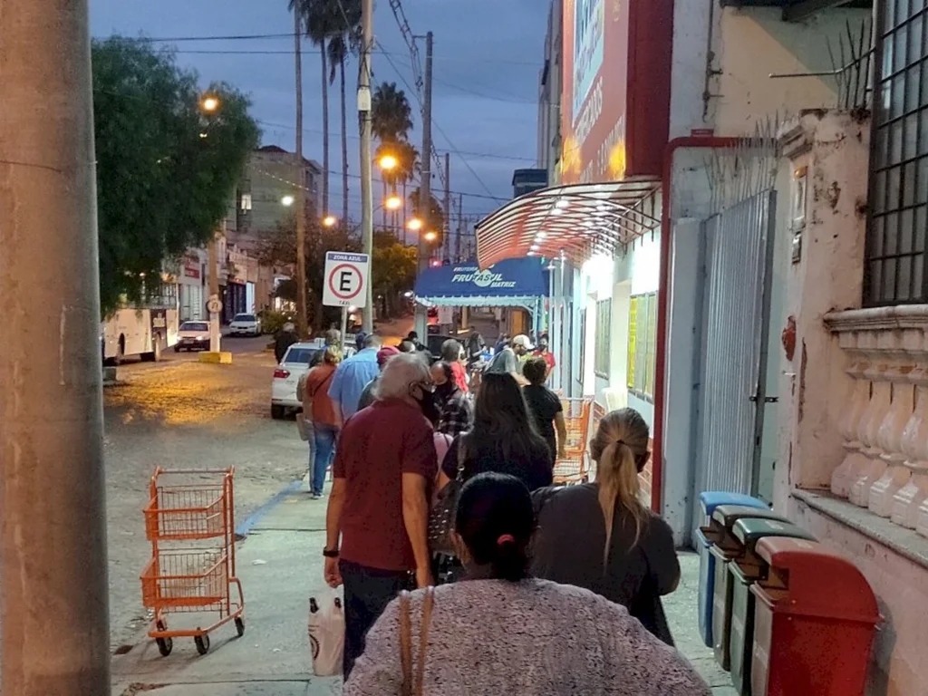 Maioria dos beneficiários vai usar auxílio para alimentação