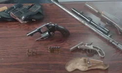 Delegacia recebe computadores da Sicredi